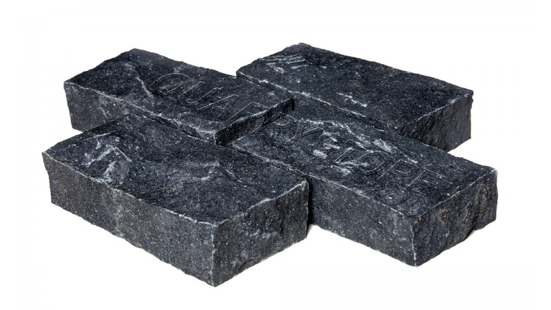 Hand Split Black Granite Cobbles (200x100mm) 